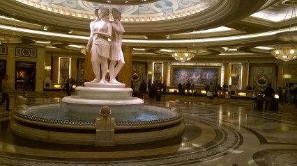 WP_20151106_14_15_14_Pro